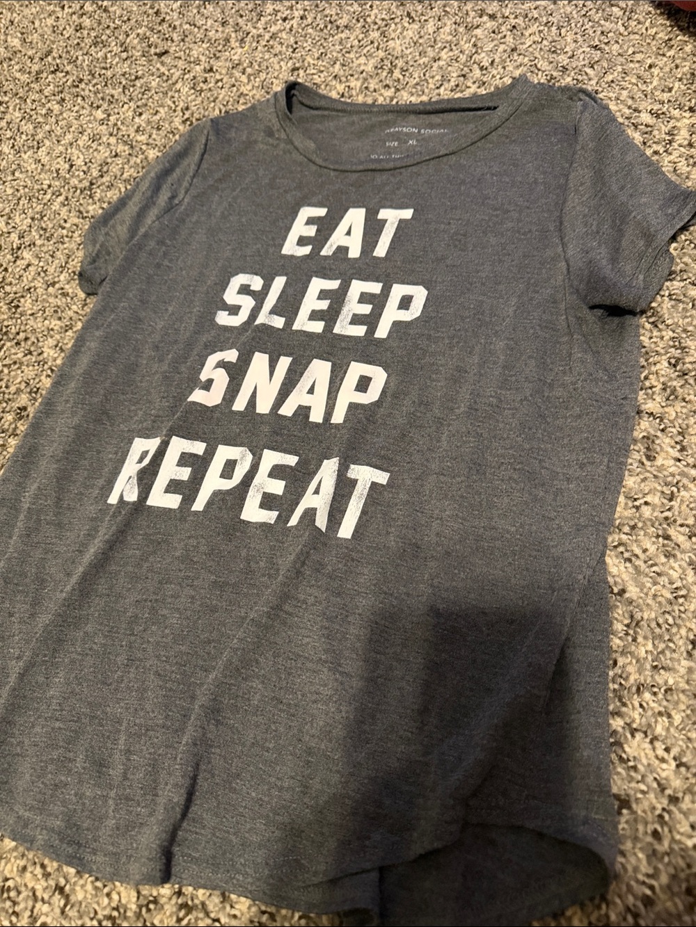 Kids Short-Sleeve Graphic Tee - Gray Eat Sleep Snap Repeat